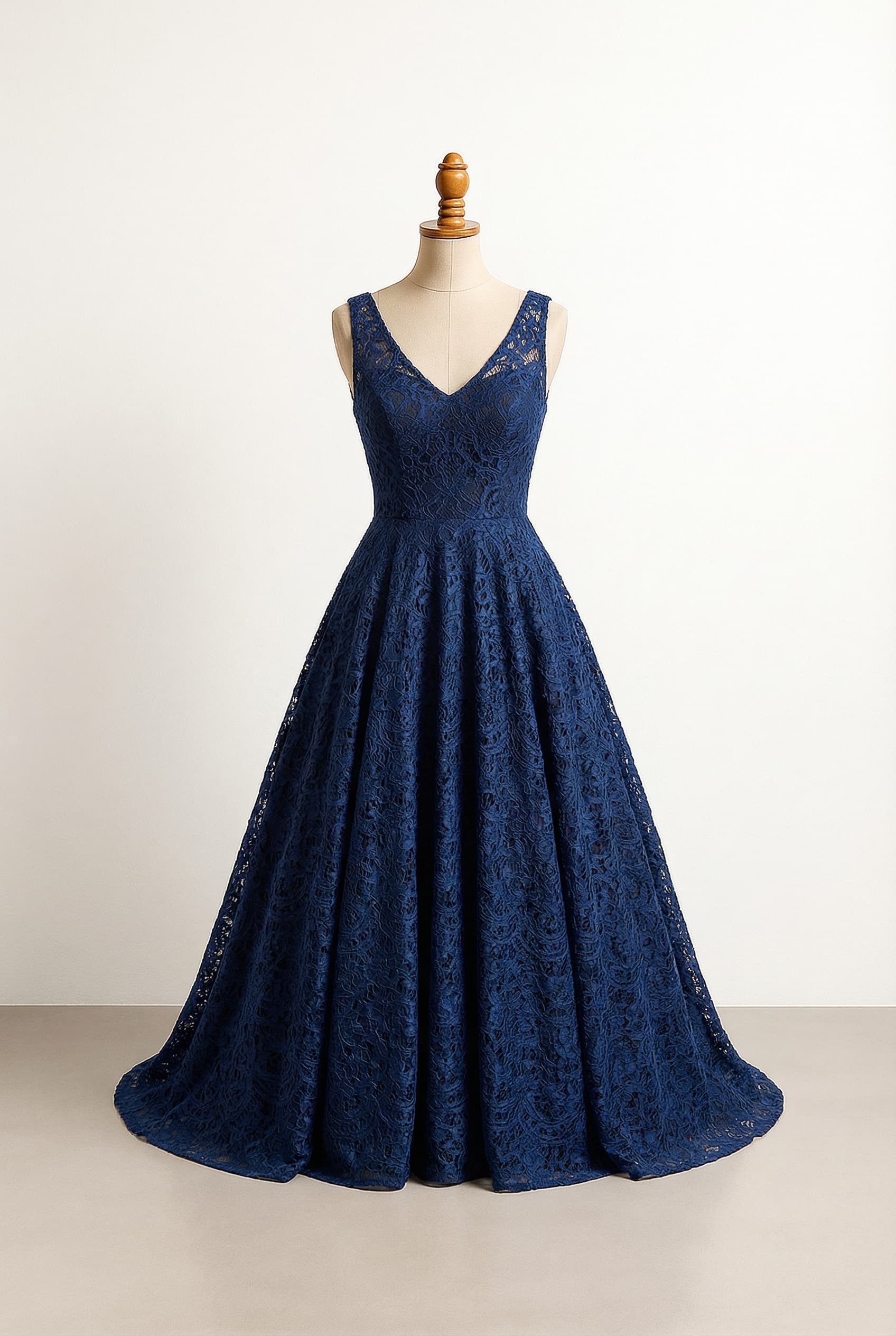 V neck dress with lace