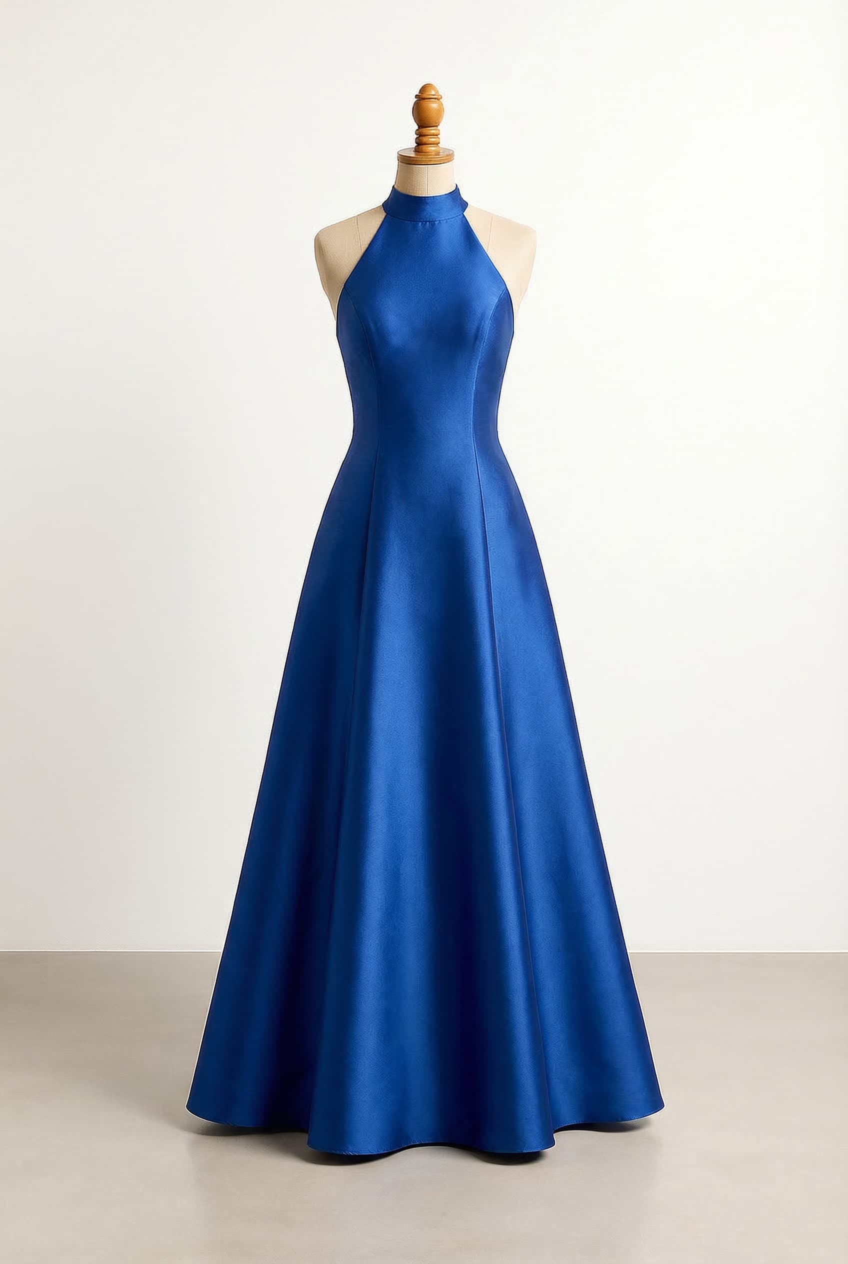 Vreau roz, cu un corset drept care se reducă la uneri