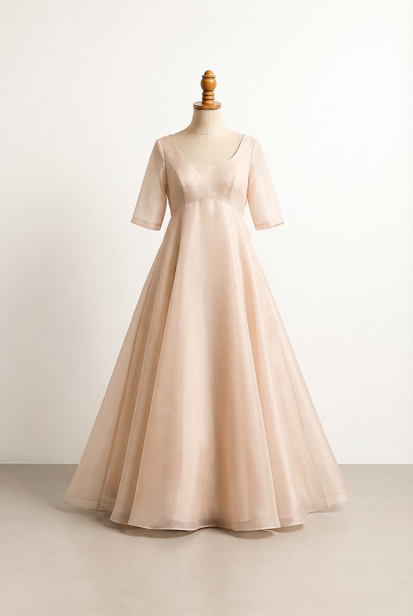 I want a balanced wedding dress