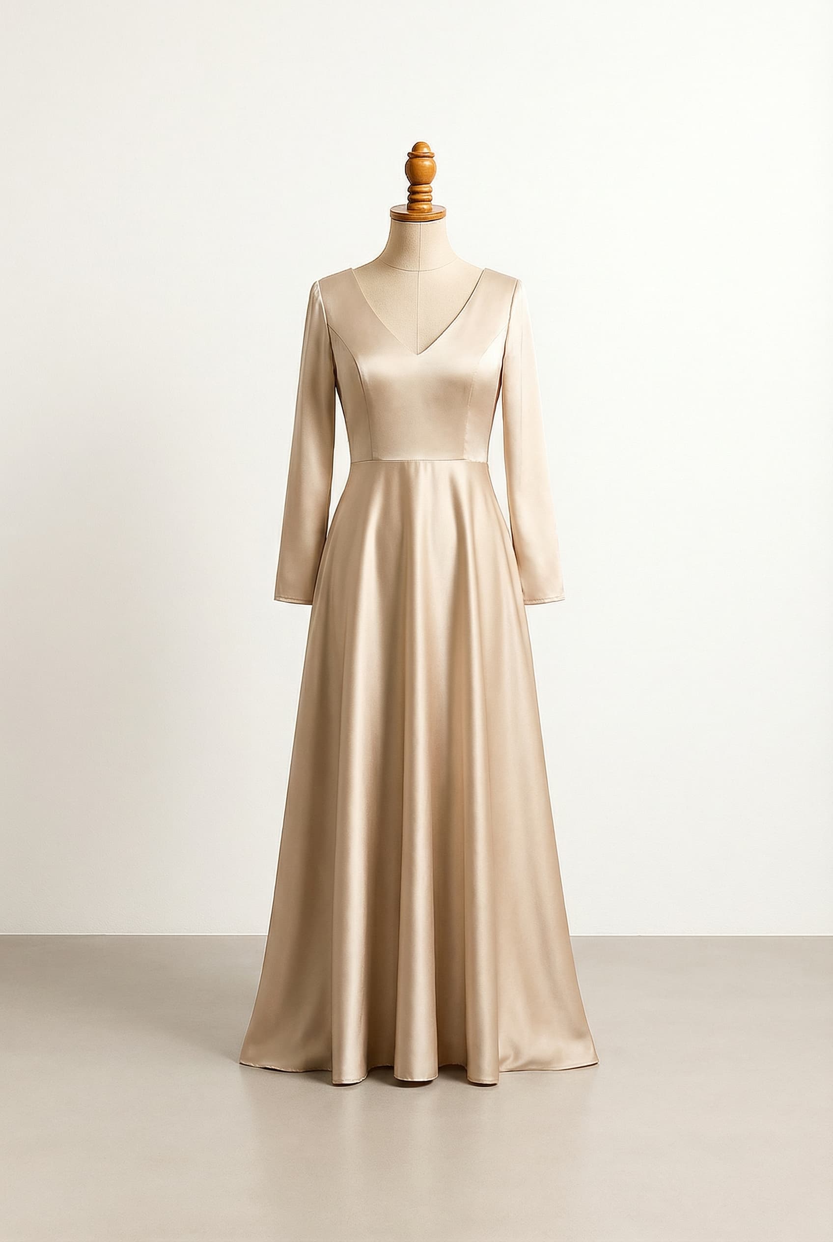 I want a daily dress with a little bit wide skirt long sleeves v line and taille, draped and a diagonaal buttonlist
