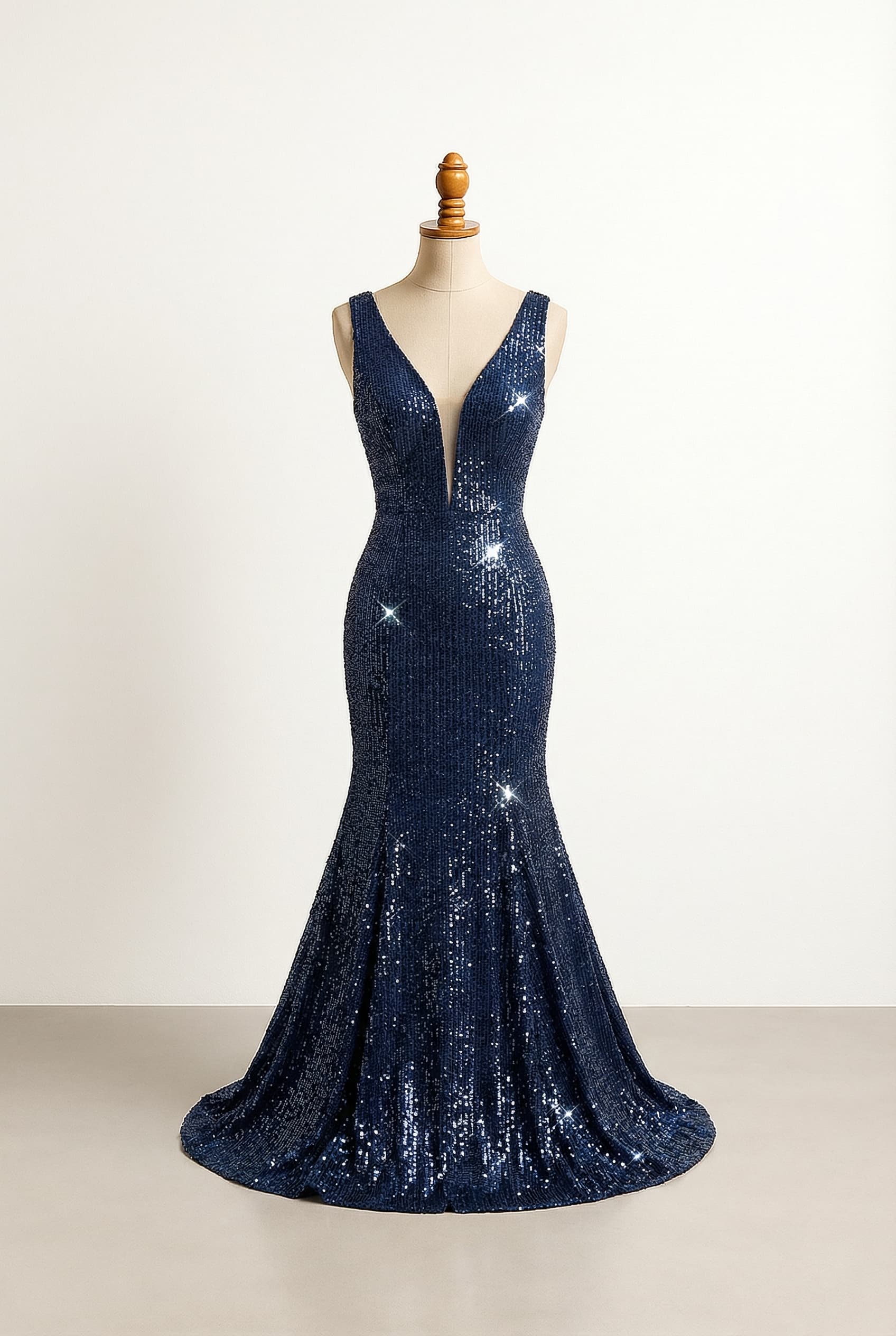 Elegant style with lower neckline or strapless options. I want a revealing prom dress