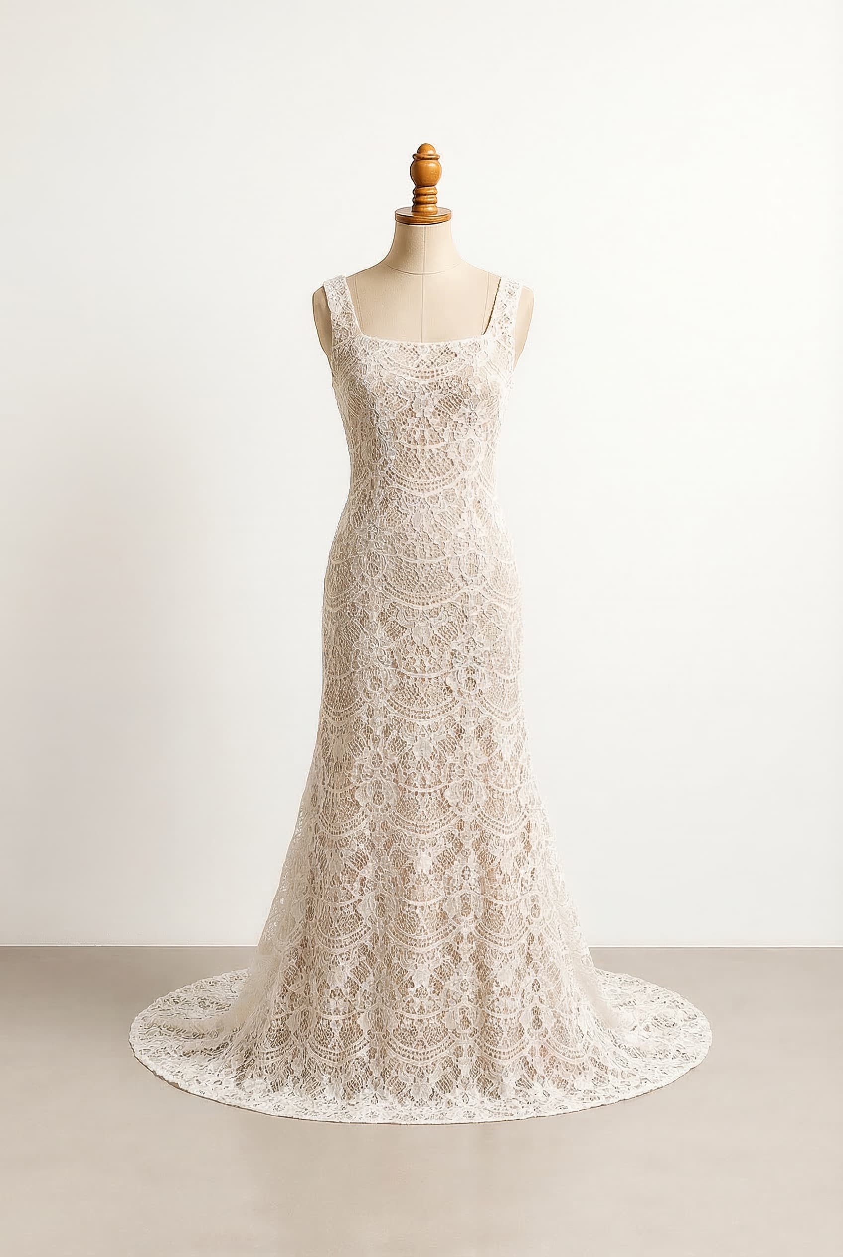 Classic Hollywood dress with a square neckline